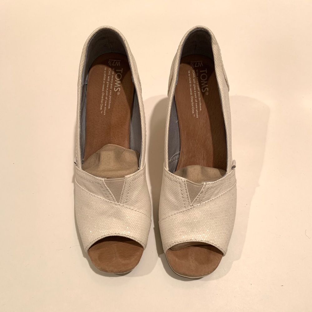 TOMS Ivory/White Sparkly Women's Booties 7.5